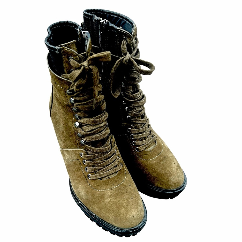 Vince Camuto Armania Olive Green Suede high heel side zip combat boot Size 7.5